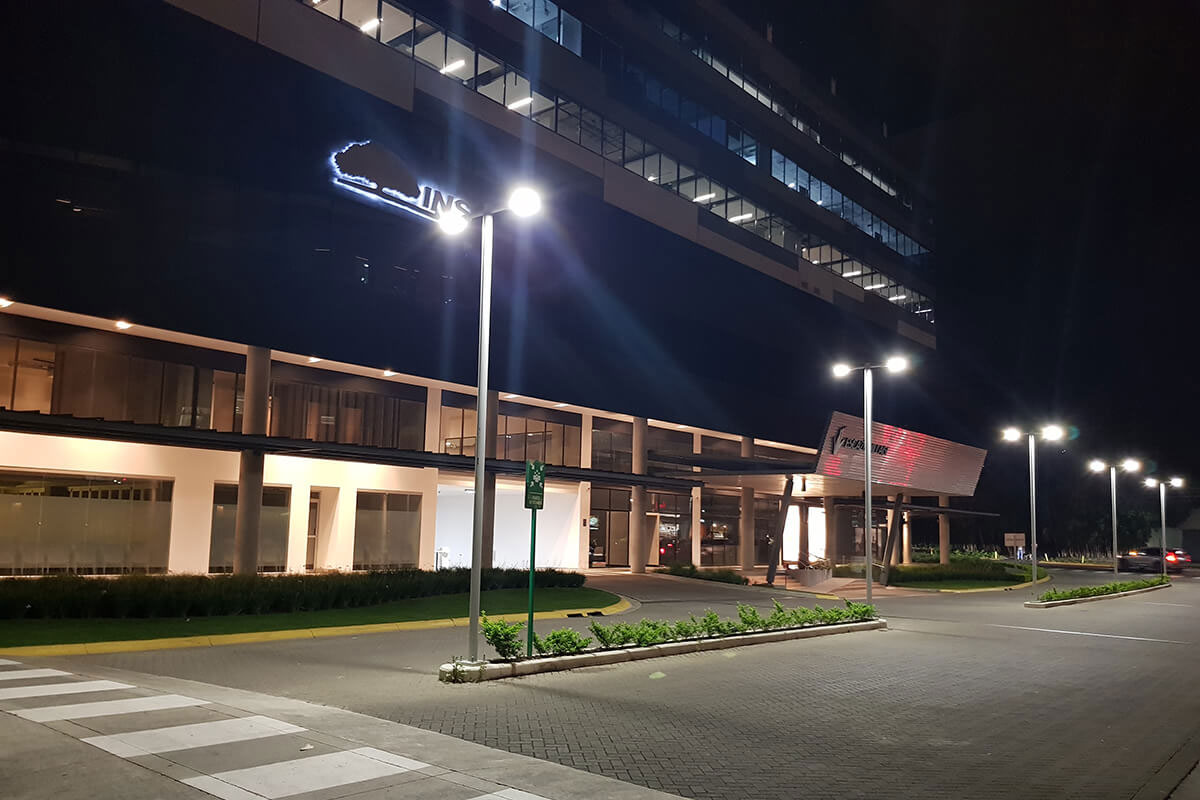 A Buyer’s Guide To LED Parking Lot Lights